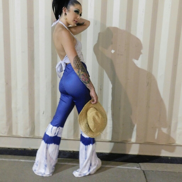 Last Two🔦Tie Dye Bell Bottom Leggings - Picture 5 of 8